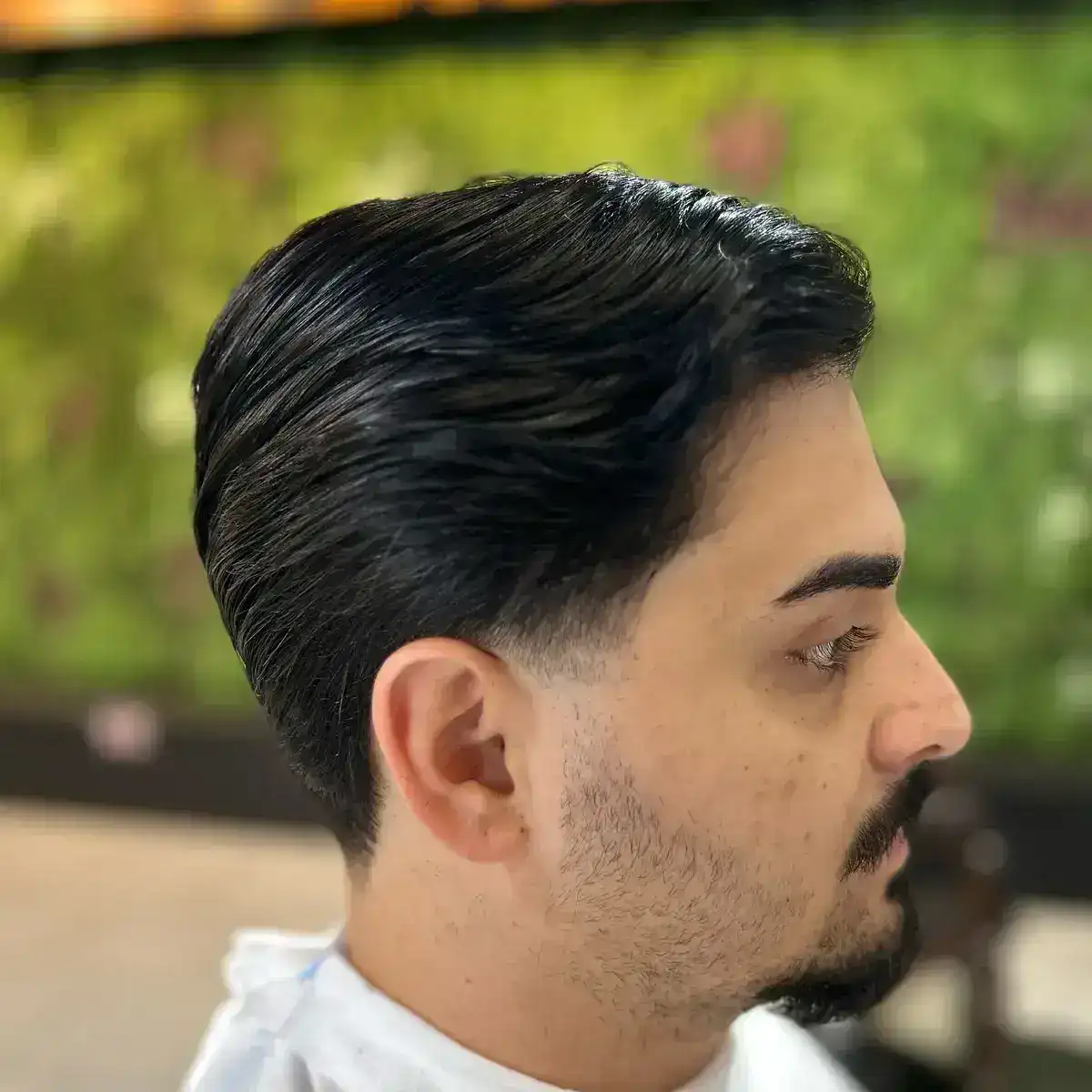 Corte adulto penteado na Peaky Barbers