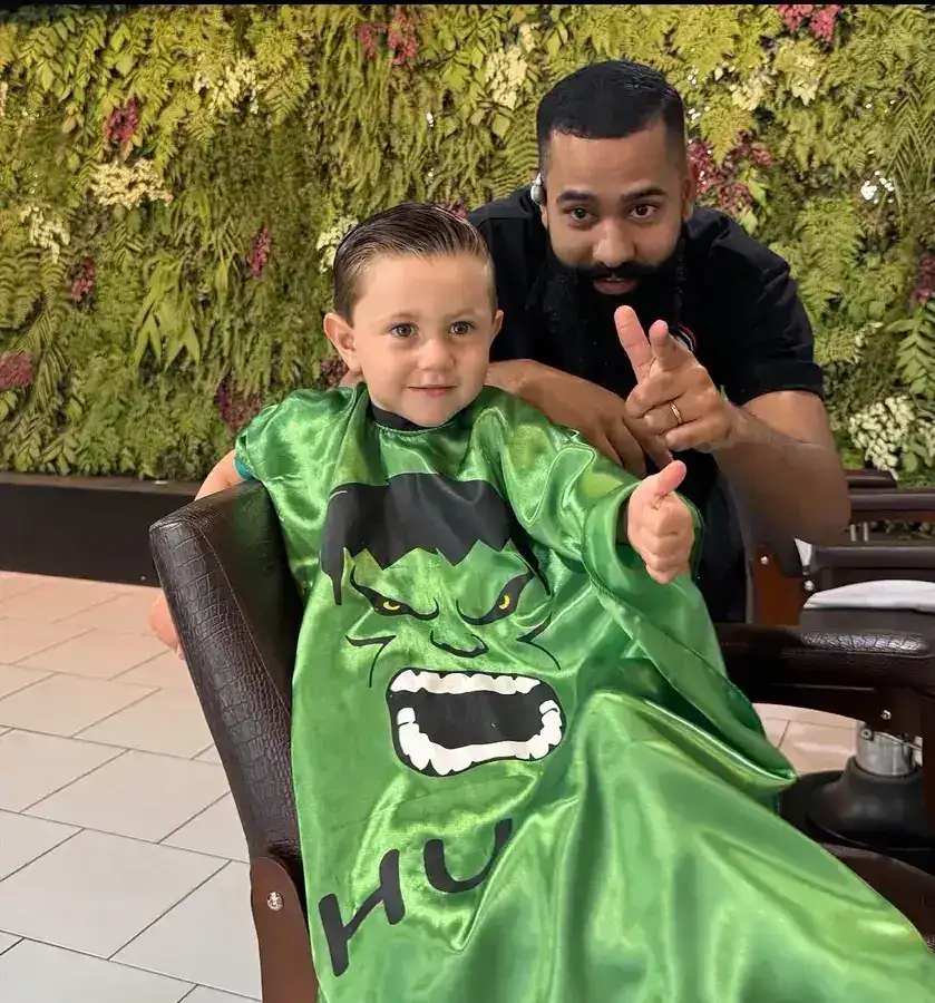 Corte infantil temático na Peaky Barbers