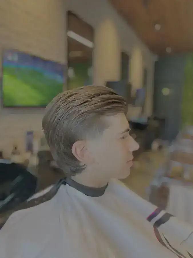 Corte infantil na Peaky Barbers